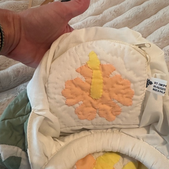 RT IMPORT, INC purse - Picture 4 of 7